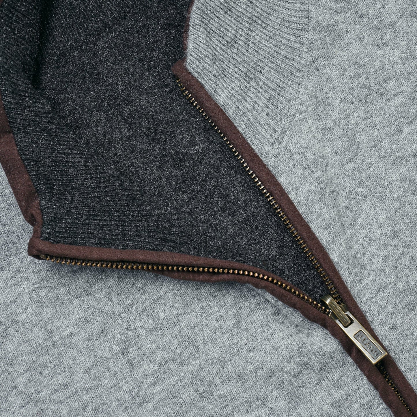 Reversible Gilet - Charcoal / Flint - IllannMen's Gilet