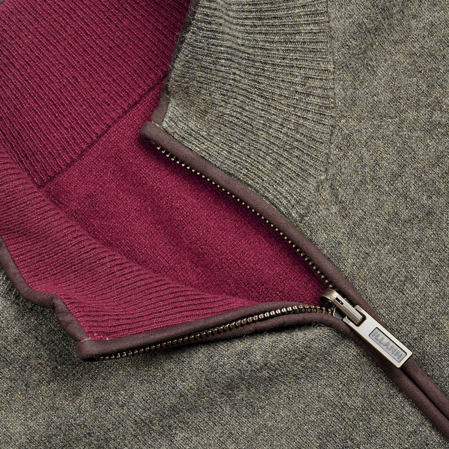 Reversible Gilet - Olive / Claret - IllannMen's Gilet